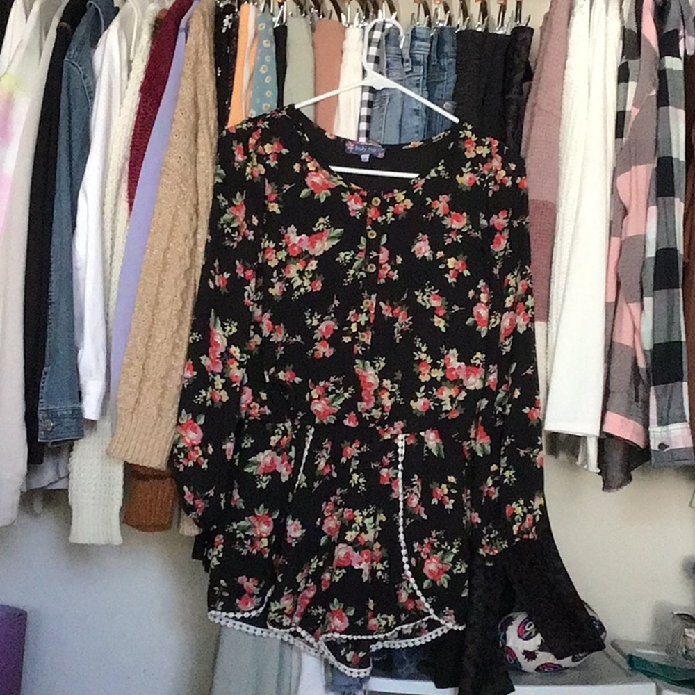 Long sleeve romper with roses on it